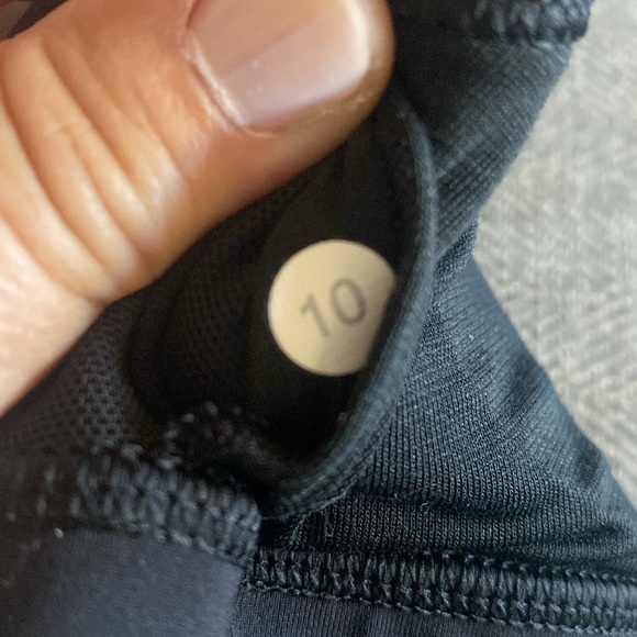 Lululemon Sports Bra Green/Black - Picture 9 of 9